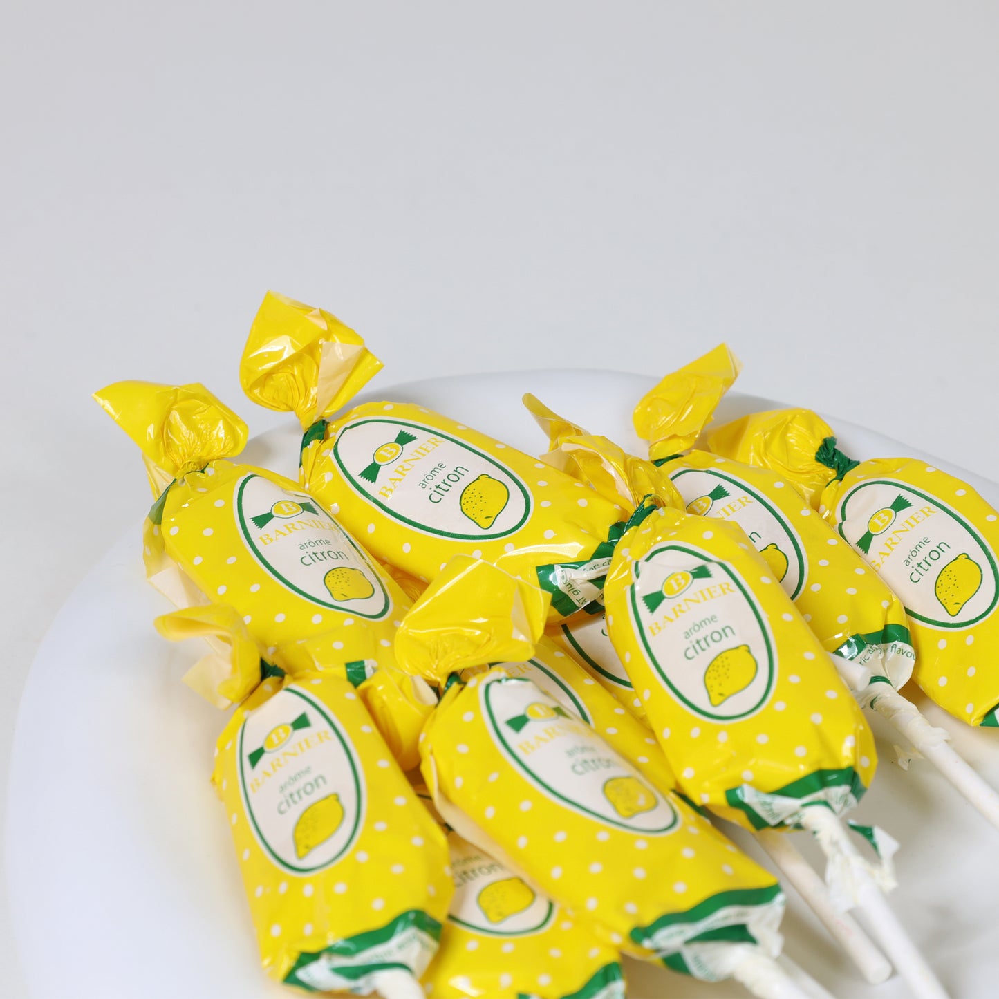 Fruit Flavored Lollipops (Citron)