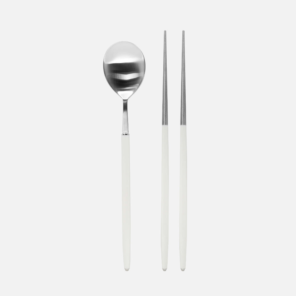 Lovely Dinnerware Spoon and Chopsticks Set